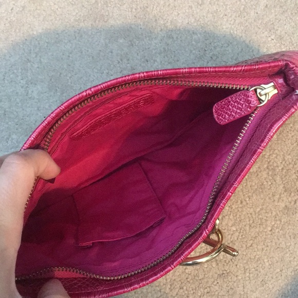 Clutch - Picture 4 of 4